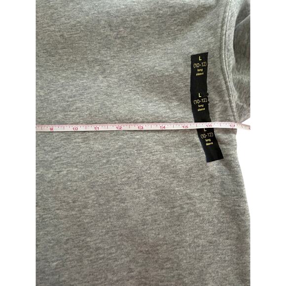 Trini Skies Kids Gray Pullover Hoodie Size 10-12 Cropped Casual - Picture 8 of 10